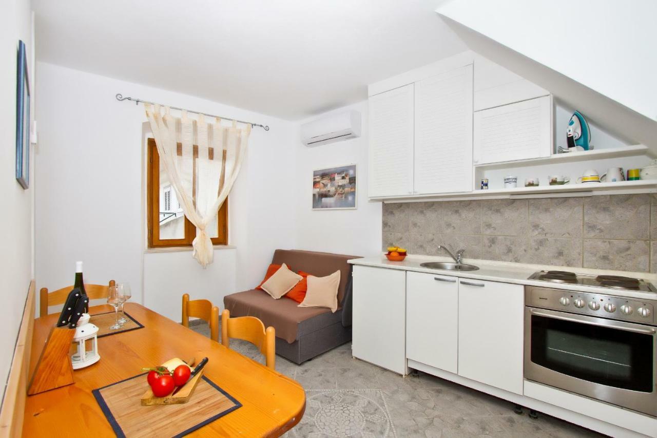 Apartment Center Marija Vodice Exterior foto